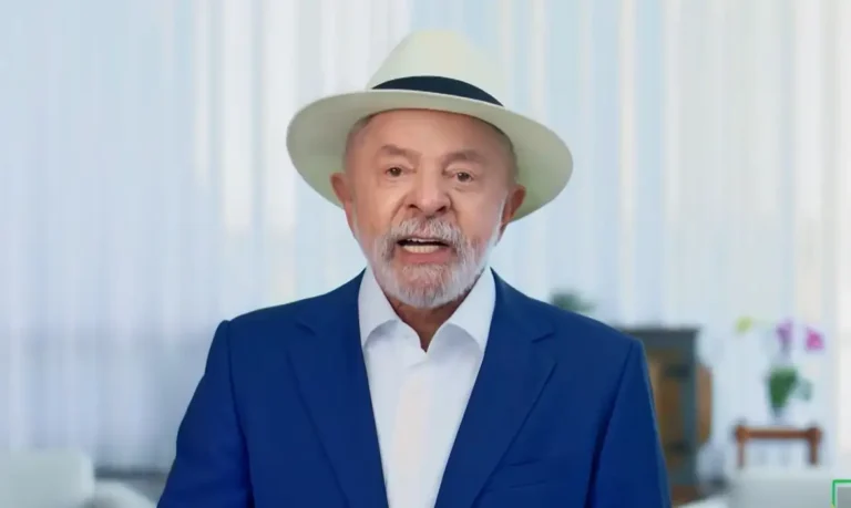 Lula diz que caso de Flávio e Vorcaro é assunto da polícia e não do Executivo