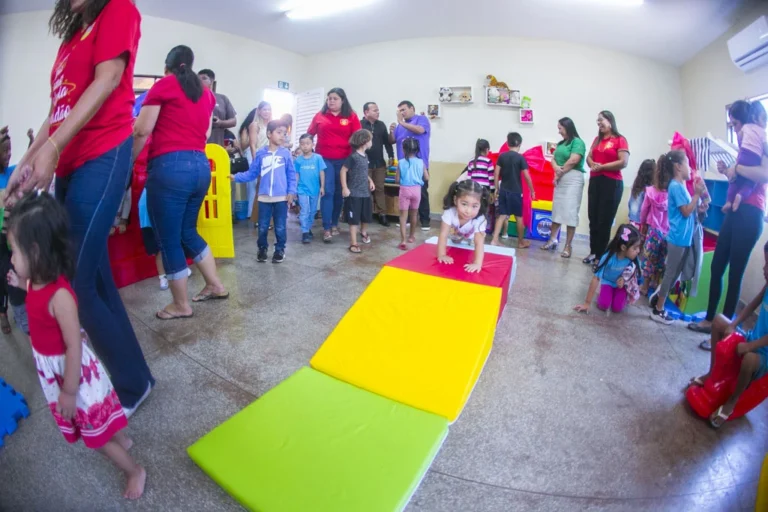 Semana Municipal do Brincar reúne escolas e famílias em Corumbá