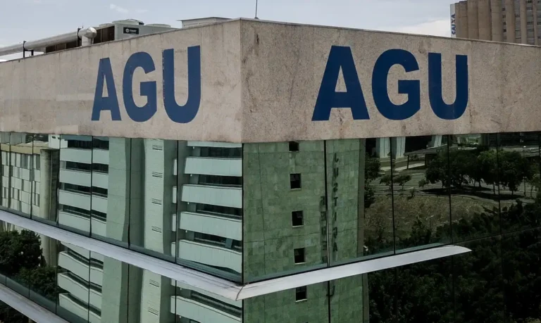 AGU diz que Lei da Dosimetria é inconstitucional e pede manutenção da suspensão
