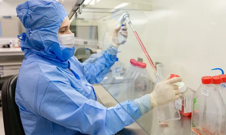 Estudo com células-tronco é testado para reduzir complicações do transplante de medula