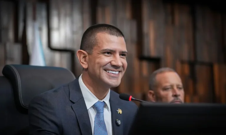 Fux nega pedido para assumir governo interino do Rio e mantém presidente do TJ