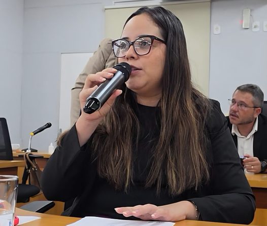 Hanna cobra ações sobre adoção e pede melhorias em bairros de Corumbá