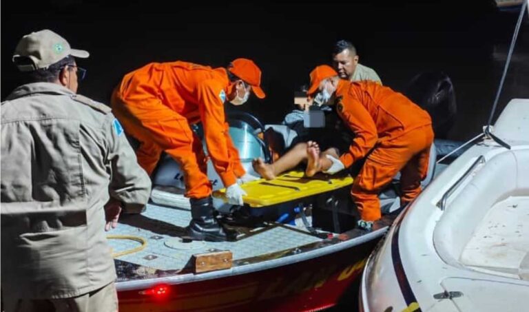 Bombeiros resgatam criança picada por jararaca em área isolada do Pantanal