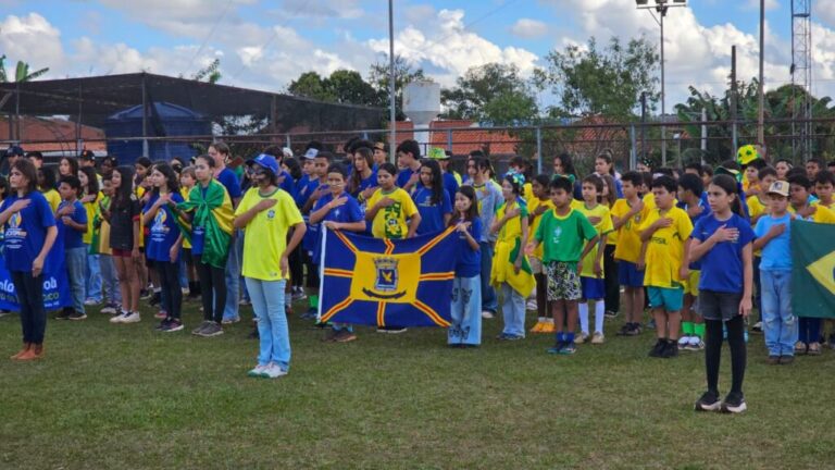Copa do Mundo inspira projeto de integração em escola de Rochedinho