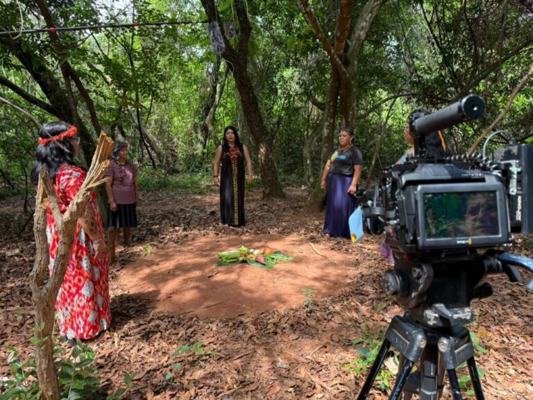 Documentário destaca resistência de mulheres indígenas
