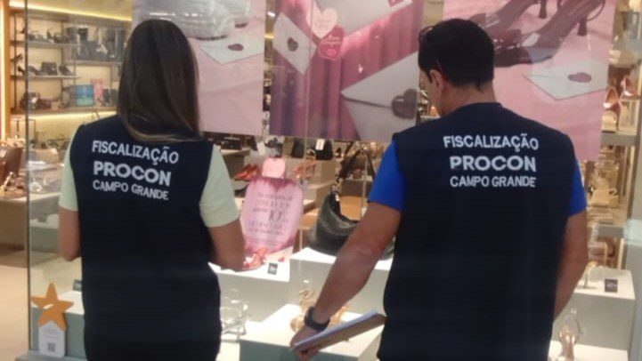 Procon Municipal fiscaliza comércio para o Dia dos Namorados
