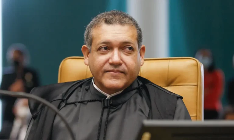 Fachin rejeita suspeição de Kassio em processo sobre CPI do Master