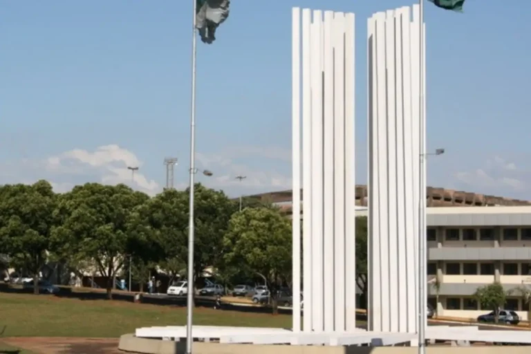 UFMS oferece 160 vagas gratuitas em licenciatura de computação com bolsa de R$ 750