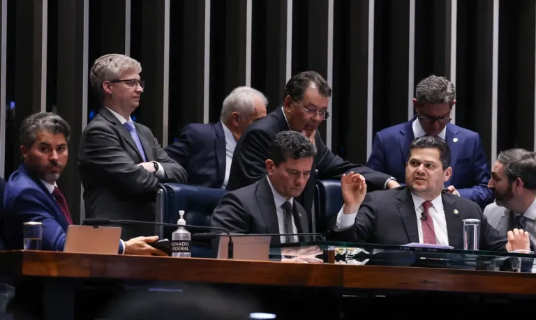 Senado aprova uso do Fundo do Pré-Sal para refinanciar dívidas do agro