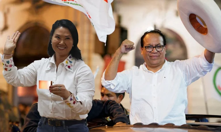 Eleições Peru registram virada de Fujimori sobre Sánchez por 561 votos