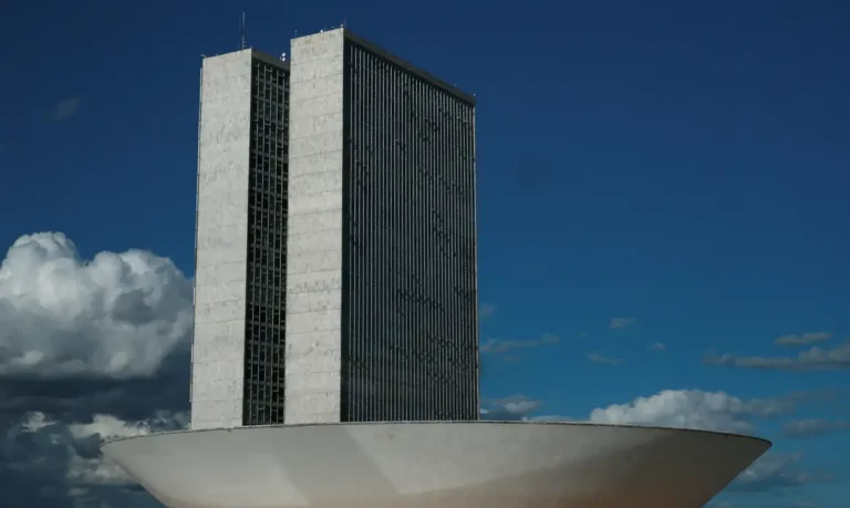 Governo envia projeto que deve elevar limite do MEI e ampliar contratações