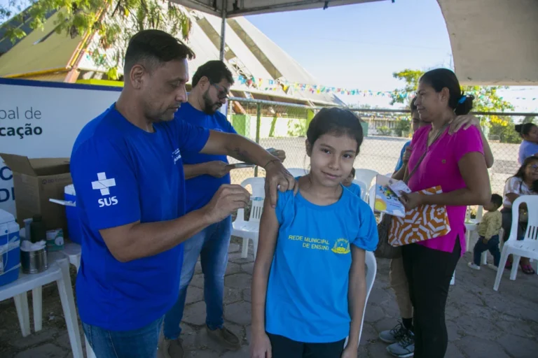 Corumbá registra bom desempenho na vacinação escolar em Mato Grosso do Sul