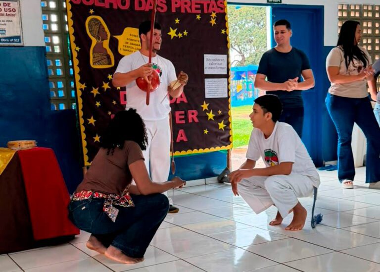 Cras Canguru une combate ao racismo e geração de rendimento 