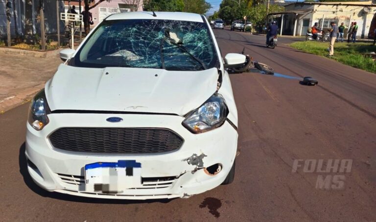 Motociclista de 22 anos sofre ferimentos no rosto após acidente no bairro Nossa Senhora de Fátima