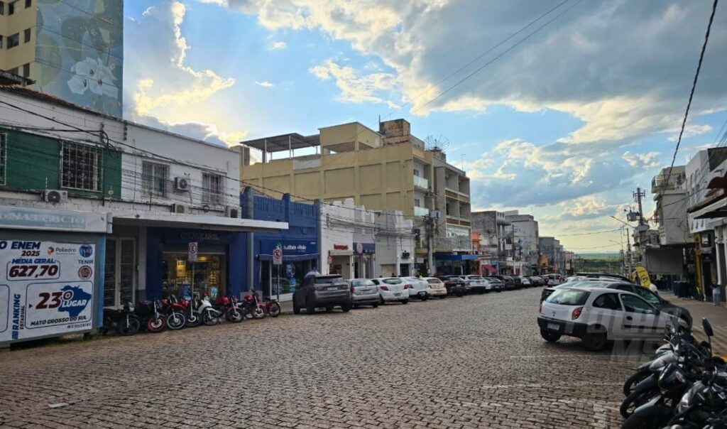 Quase metade dos moradores de Corumbá está com o nome negativado, revela Serasa 2 centro de corumba 2
