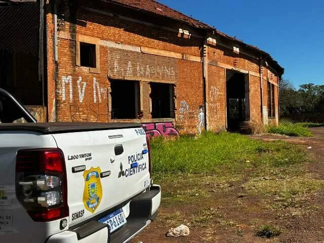 Rotunda de Campo Grande durante madrugada fria após morte de homem encontrada no local