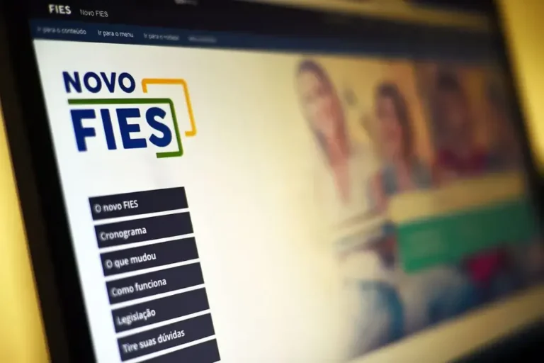 MEC abre inscrições para 44.867 vagas do Fies no segundo semestre de 2026