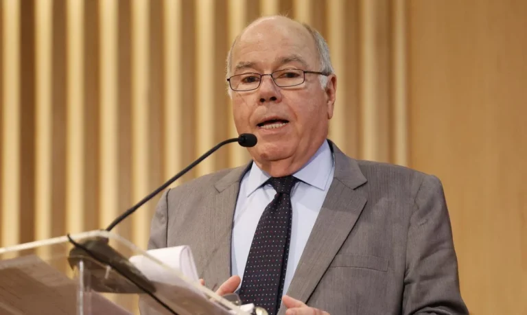 Brasil rebate tarifaço dos EUA e diz que medida prejudicaria empresas americanas