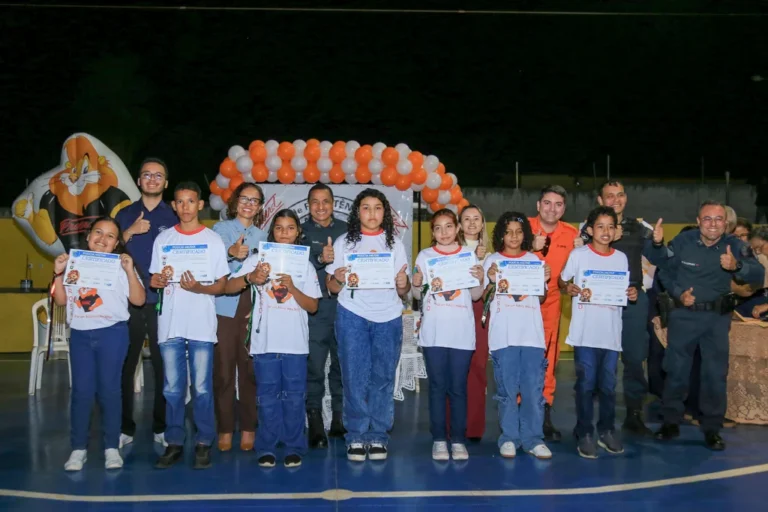Formatura do Proerd reúne 150 alunos de duas escolas em Corumbá