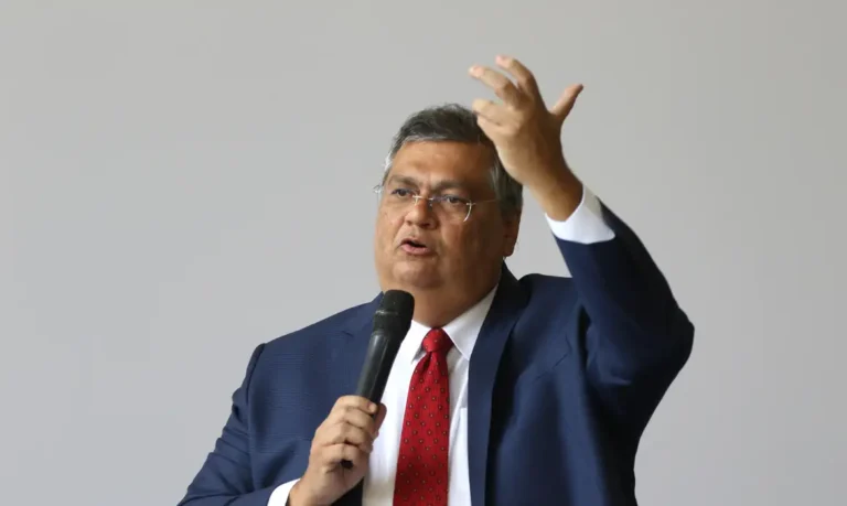 STF bloqueia R$ 119 milhões em bens de Valdemar Costa Neto por suspeitas em emendas