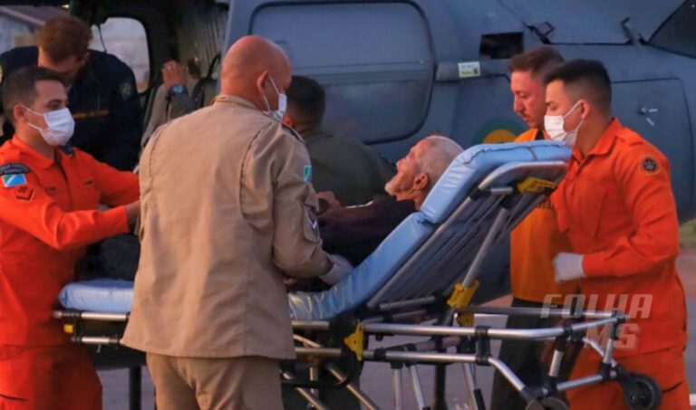 Marinha resgata idoso de 77 anos de helicóptero em região isolada do Pantanal de MS