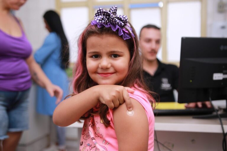 Campo Grande realiza Estratégia de Multivacinação para atualizar cadernetas de crianças e adolescentes