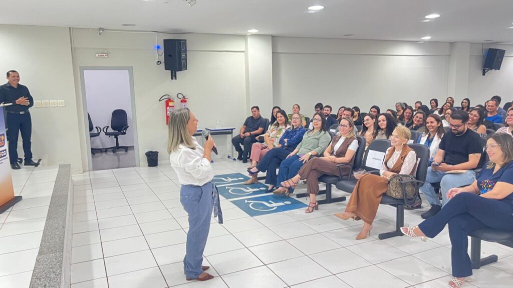 Escola do SUAS completa 5 anos com 8,3 mil capacitados