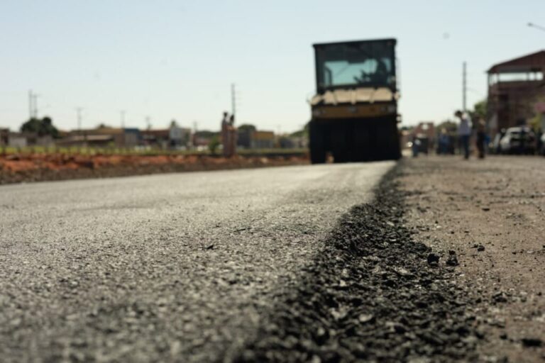 PrefCG inicia recapeamento na Avenida Ernesto Geisel