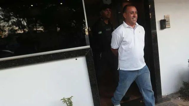 Cela de presídio federal de segurança máxima vazia, ilustrando a notícia da morte do traficante Barão do Tráfico.