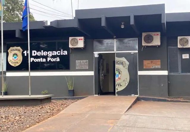Carros roubados no acostamento da MS-164 durante assalto