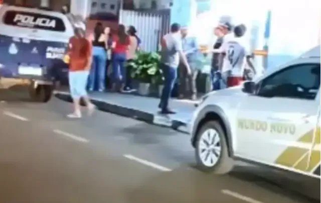 Bar em Mundo Novo onde jovem foi morto, com isolamento policial