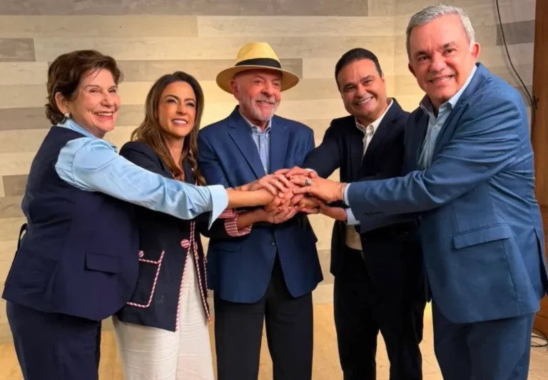 Lula ao lado de candidatos de MS durante gravação de vídeos de campanha