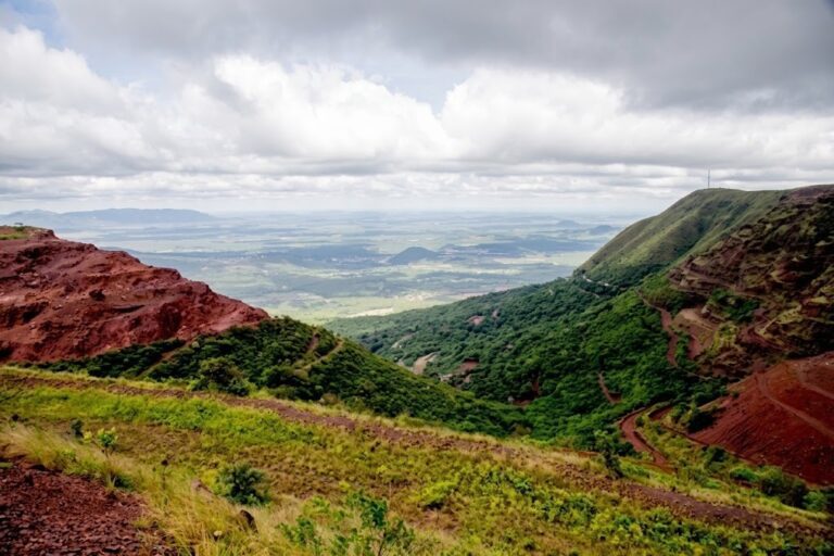 MPF abre investigação sobre autorizações do Imasul para mineração no Maciço do Urucum