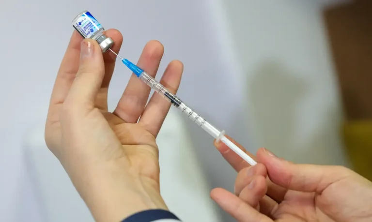 Campanha alerta e amplia proteção contra o VSR para gestantes e bebês