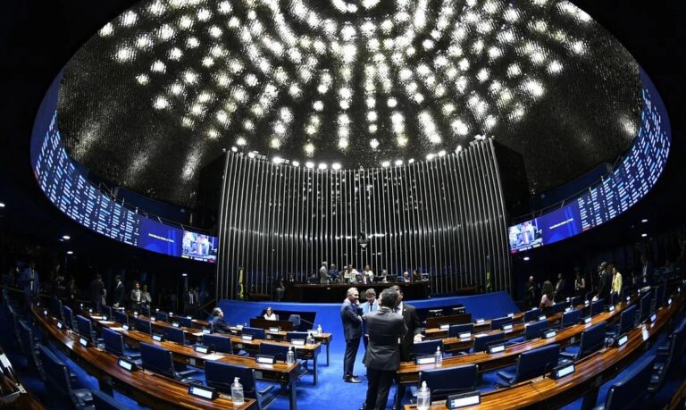 Congresso retoma atividades com agenda restrita antes das eleições