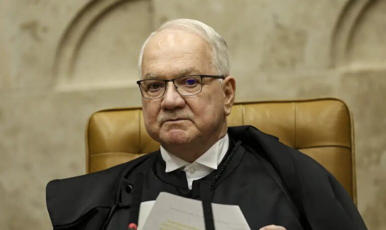 Fachin diz que críticas ao STF fortalecem a democracia