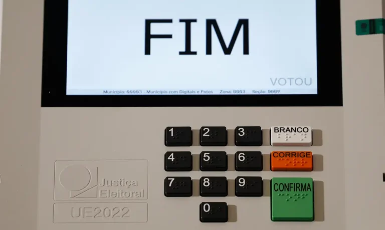 Federação PSOL-Rede anuncia apoio a Lula na disputa pela reeleição