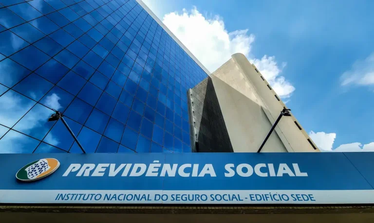 INSS amplia lista que isenta carência para benefícios por incapacidade