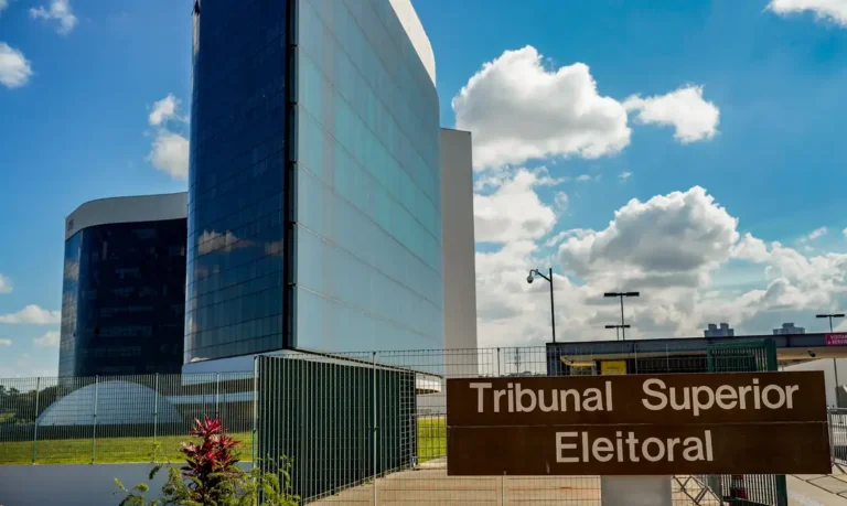 TSE busca consenso sobre IA nas eleições em caso de vídeo deepfake