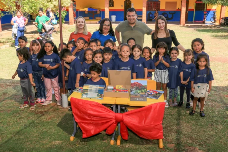 Prefeitura entrega conjuntos escolares e amplia vagas na José de Souza Damy
