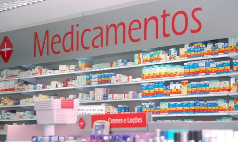 Farmácia Popular deve ampliar serviços e pode passar a oferecer exames