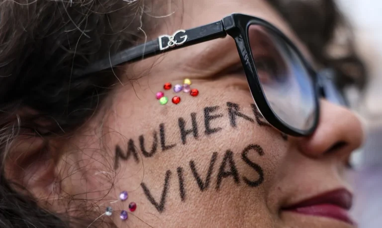 Feminicídio é punido com 28 anos de prisão a ex-policial do Rio