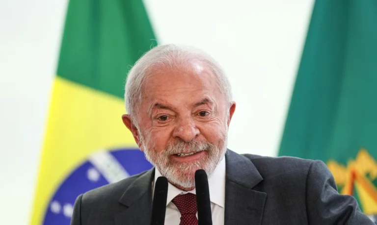 Lula diz que aceitará indicação de embaixador dos EUA apenas após eleições