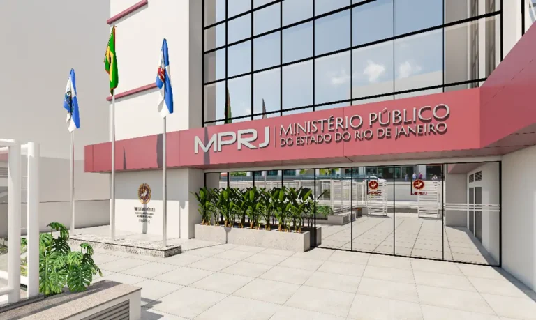 Justiça do Rio torna réu falso médico que usava identidade de outro profissional