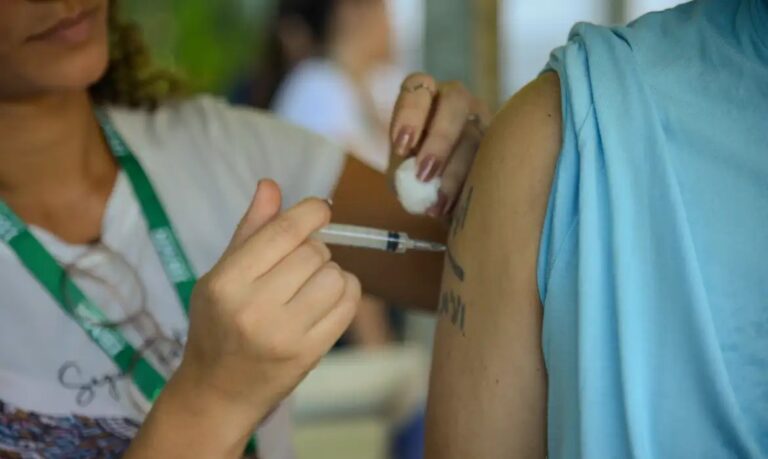 Multivacinação terá Dia D neste sábado para atualização de cadernetas