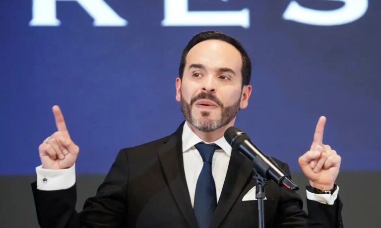 Governo Espriella encerra jornalismo da mídia pública e altera grade das Emissoras da Paz