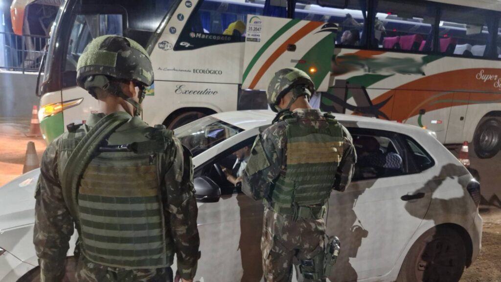 Operação Jaguaretê-Oeste causa prejuízo de R$ 41,2 milhões ao crime organizado na fronteira 2 Operação Jaguaretê-Oeste causa prejuízo superior a R$ 41 milhões ao crime organizado com apreensão de toneladas de drogas na fronteira em MS.