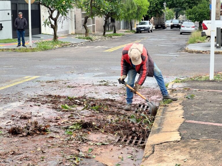 Prefeitura mantém força-tarefa para atender ocorrências após temporal
