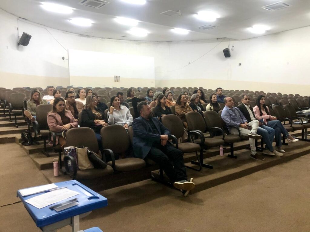 Semed promove formação sobre saúde mental