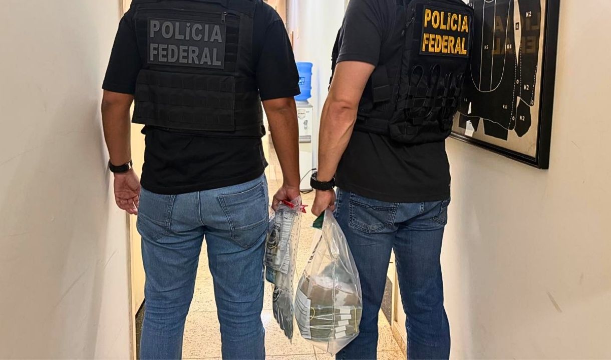 PF apreende celular de deputado durante operação em Campo Grande